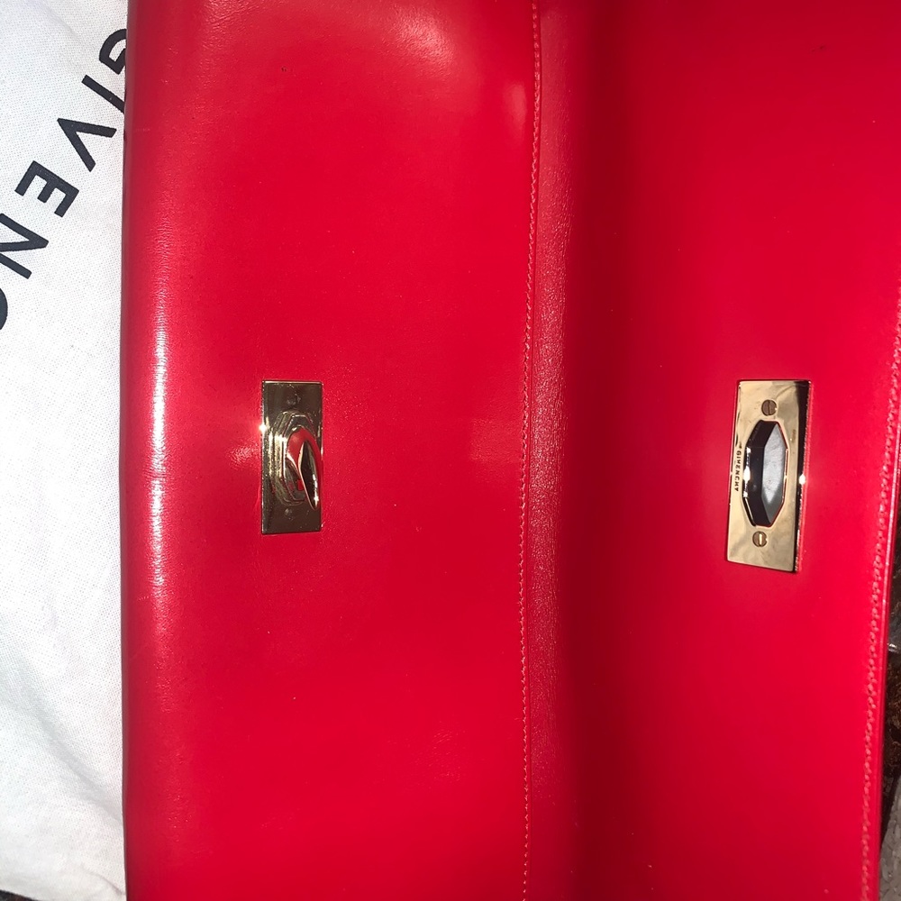 Authentic Givenchy Sharklock clutch (SOLD) - Picture 6 of 7